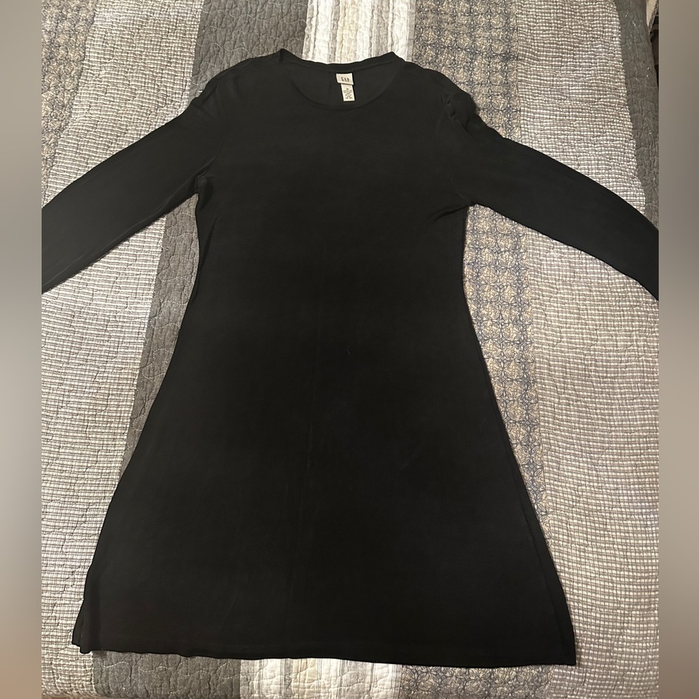 Vintage 90’s Gap Black Long Sleeve Shift Dress